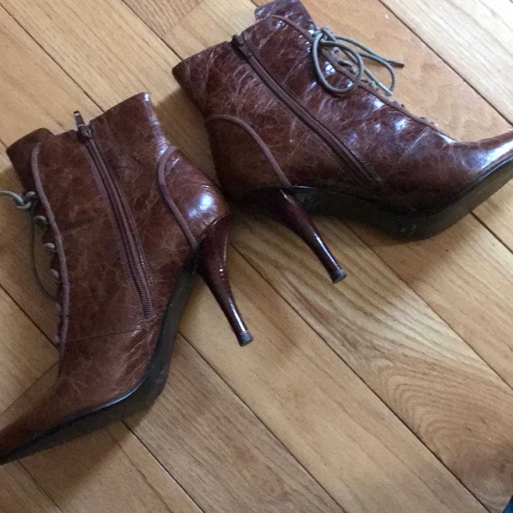 Leather ankle boots - Picture 2 of 3